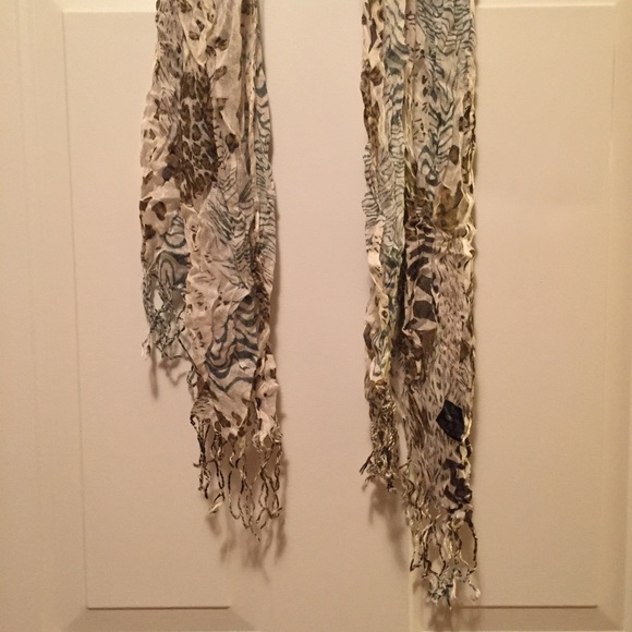 Scarf olive green, blue and transparent white - Picture 2 of 6